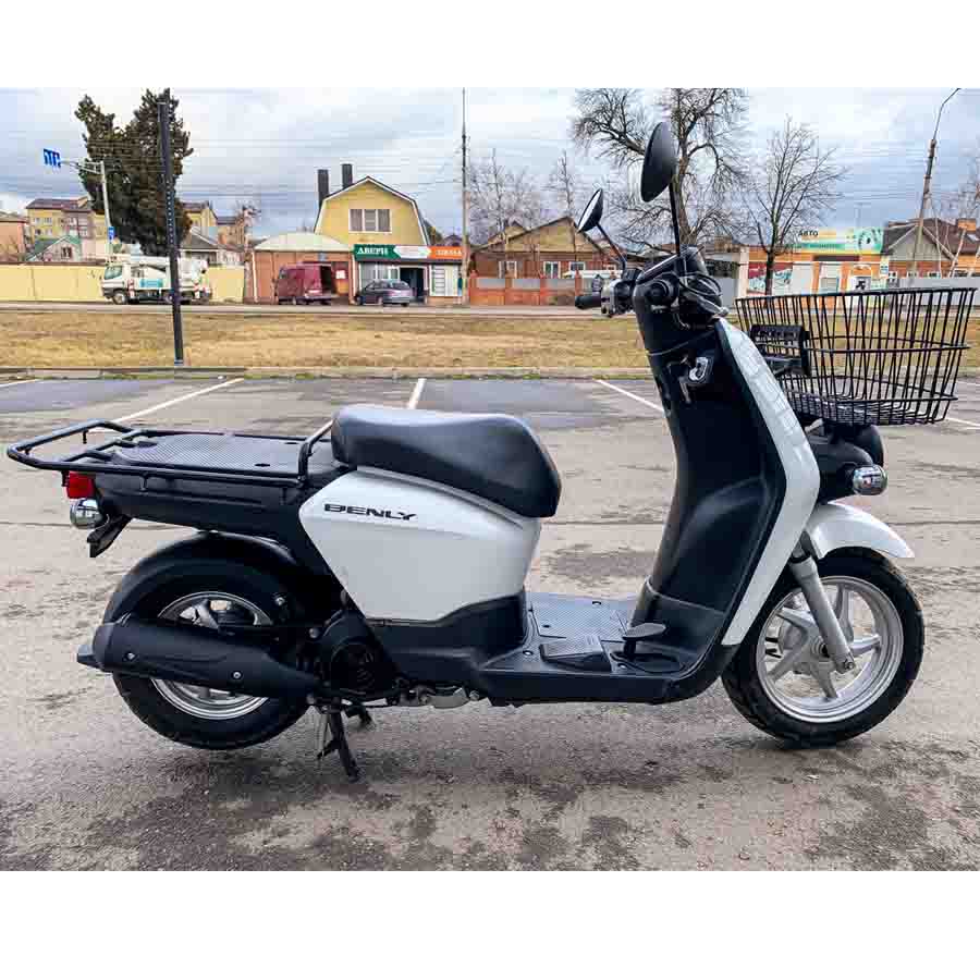 Скутер HONDA Benly PGM-FI AA03 / с пробегом / 2014 г.в